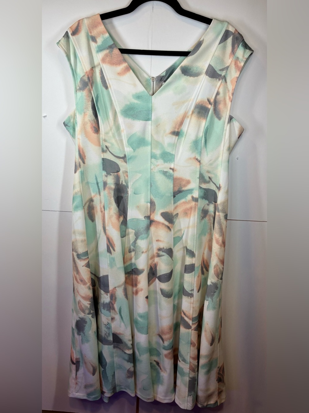 Calvin Klein Women’s Sleeveless Fit & Flare Dress Size 14 Pastel Floral Print